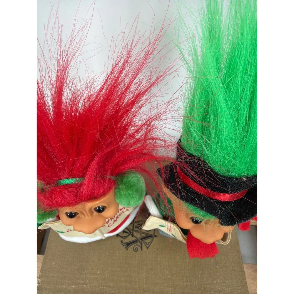 Vintage Russ Berrie‎ Christmas Troll Dolls Caroling Pair Red Green Hair